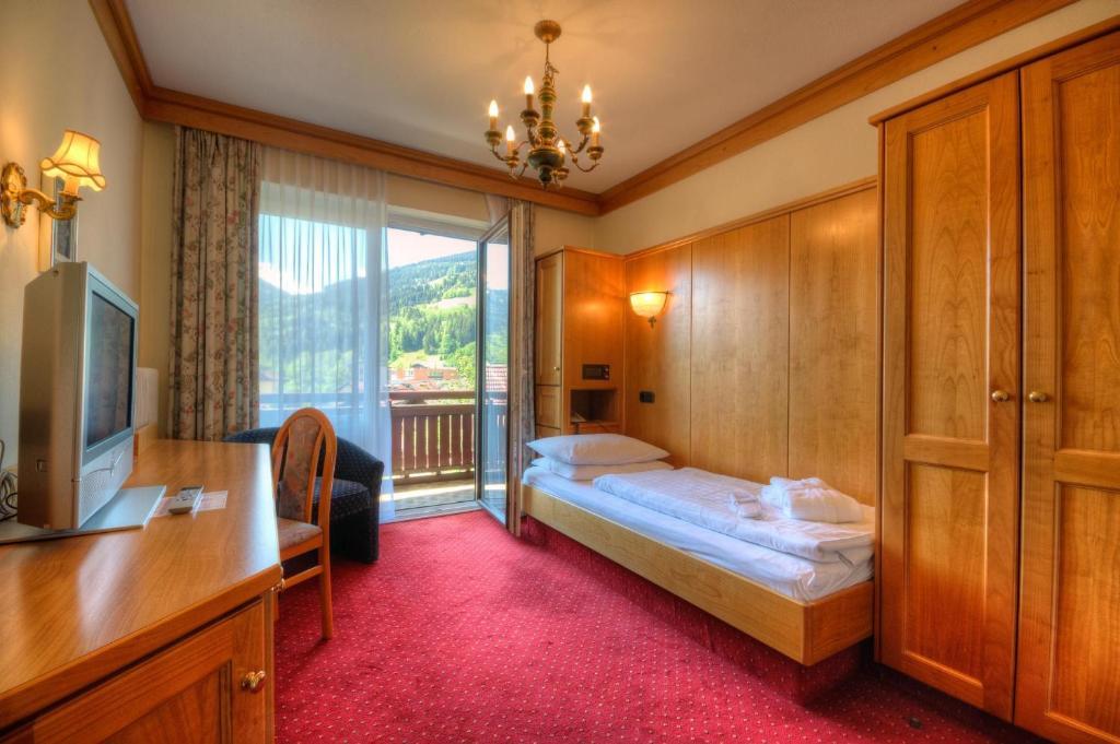 Hotel Alpina - Thermenhotels Gastein Бад-Гофгаштайн Номер фото