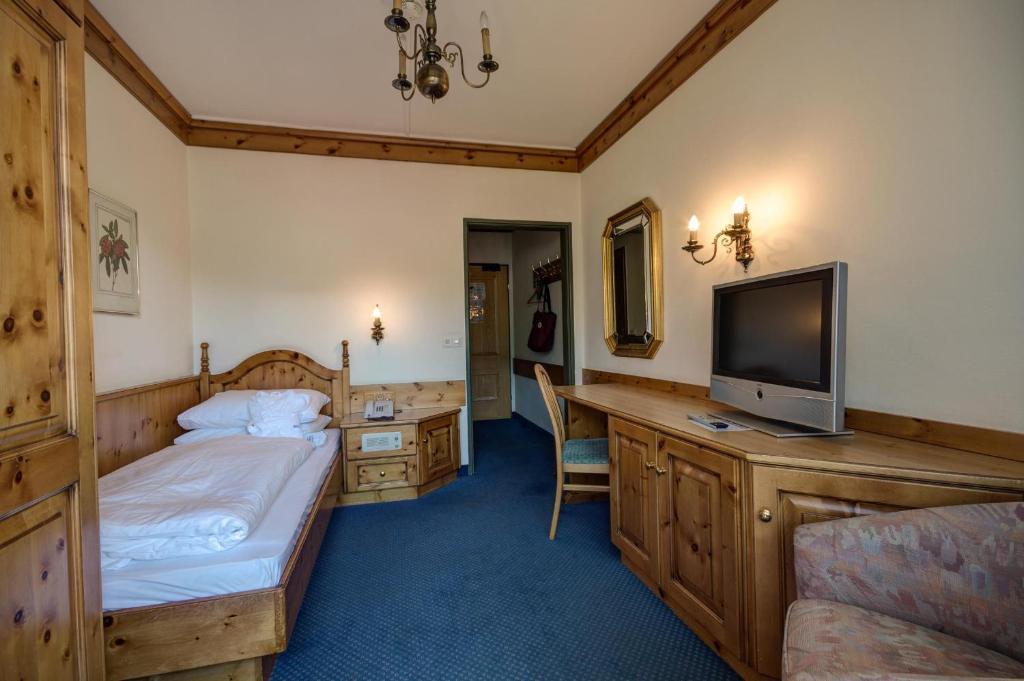 Hotel Alpina - Thermenhotels Gastein Бад-Гофгаштайн Номер фото